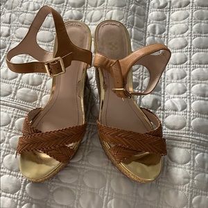 Vince Camuto wedges